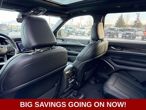 New 2025 Jeep Grand Cherokee L Limited image 38