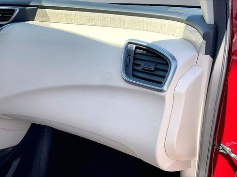 Certified 2024 Nissan Murano SV FWD image 18
