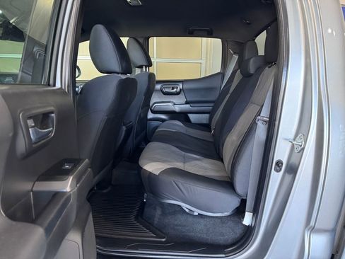 Used 2023 Toyota Tacoma TRD Sport image 10