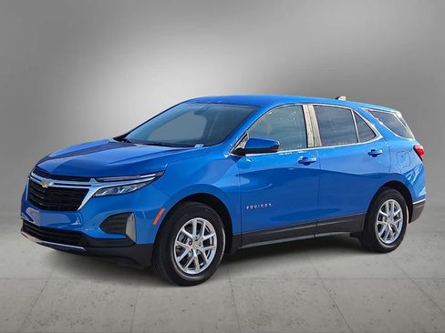 Used 2024 Chevrolet Equinox LT w/ LPO, Floor Liner Package FWD image 4