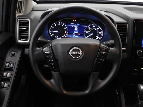 Used 2024 Nissan Frontier SV image 24