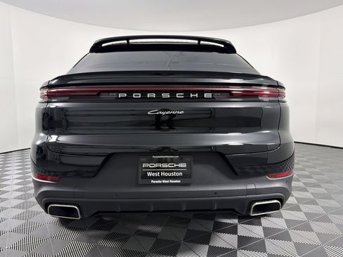 New 2026 Porsche Cayenne Coupe AWD/4WD image 10