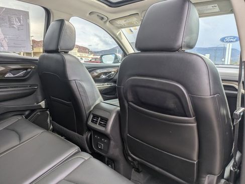 Used 2019 GMC Terrain Denali w/ Advanced Safety Package image 16