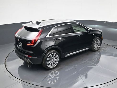 Used 2023 Cadillac XT4 Premium Luxury image 29