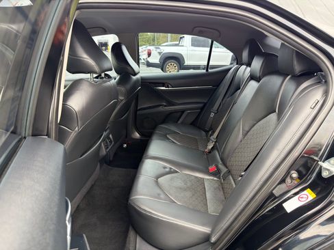 Used 2018 Toyota Camry XSE w/ Driver Assist Package FWD image 27