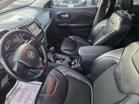 Used 2021 Jeep Cherokee Latitude Plus image 9