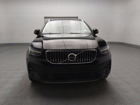 Used 2023 Volvo XC40 B5 Plus image 14