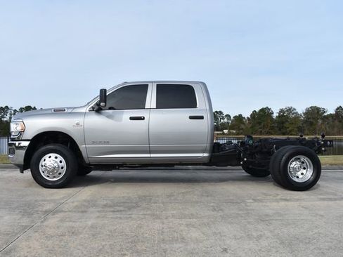Used 2021 RAM 3500 Tradesman image 3