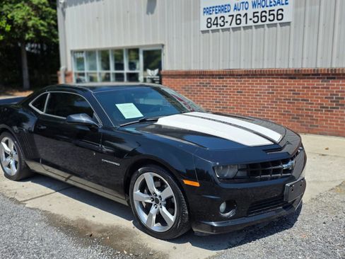 Used 2013 Chevrolet Camaro SS w/ RS Package RWD image 2