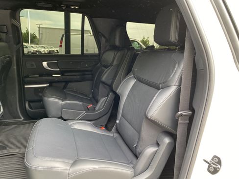 Used 2025 Ford Expedition Max Platinum w/ Stealth Performance Package AWD/4WD image 37