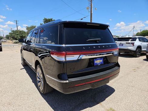Used 2024 Lincoln Navigator L Reserve AWD/4WD image 6