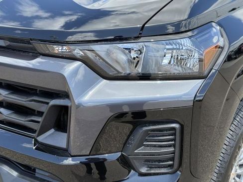 New 2026 Chevrolet Colorado LT image 17