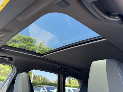 Used 2025 BMW X1 xDrive28i w/ Convenience Package image 21