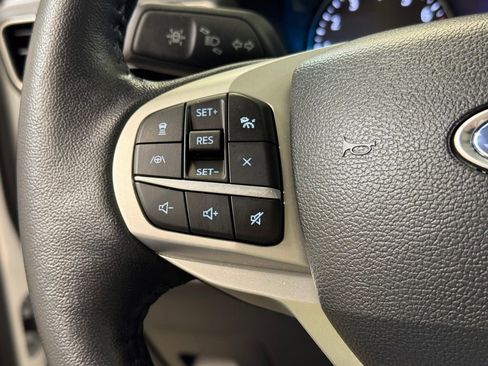 Used 2023 Ford Explorer XLT w/ Equipment Group 202A image 35