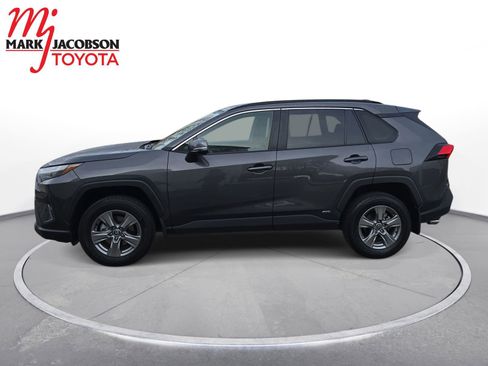 Used 2024 Toyota RAV4 XLE image 14