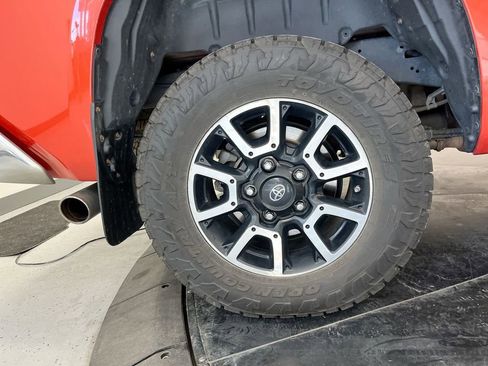 Used 2016 Toyota Tundra SR5 w/ TRD Off Road Package image 10