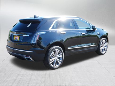 Used 2025 Cadillac XT5 Premium Luxury w/ LPO, Floor Liner Package AWD/4WD image 7