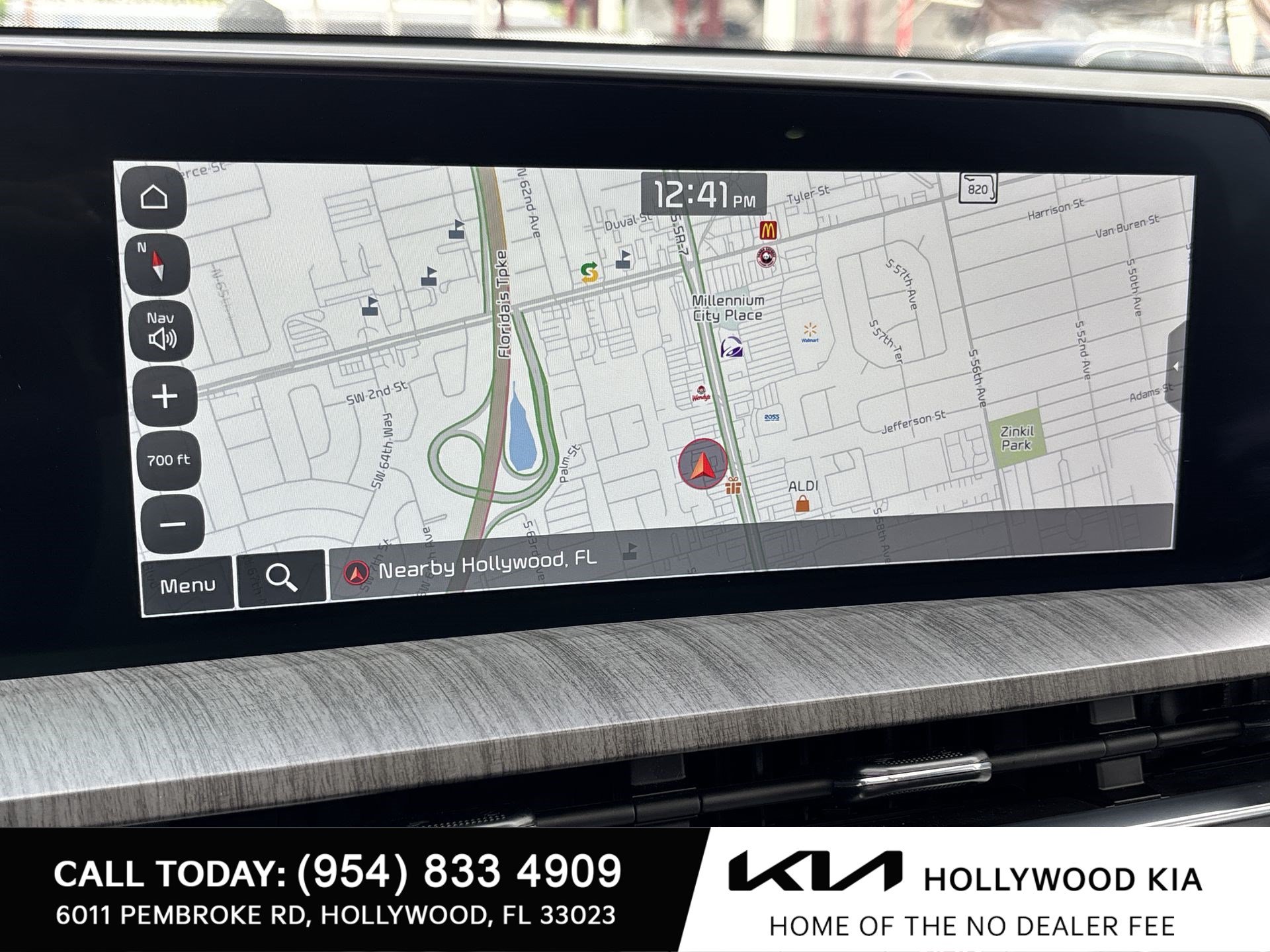 Used 2025 Kia Telluride SX w/ SX Captain's Chair Package AWD/4WD image 19