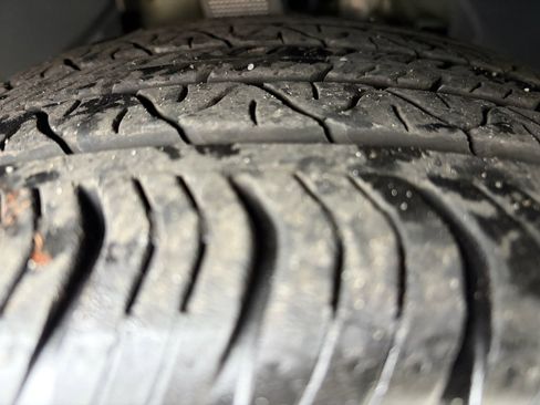 Used 2021 Tesla Model 3 Standard Range Plus image 34