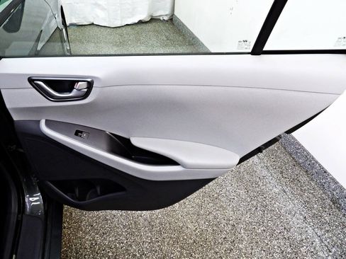 Used 2020 Hyundai Ioniq Blue FWD image 12