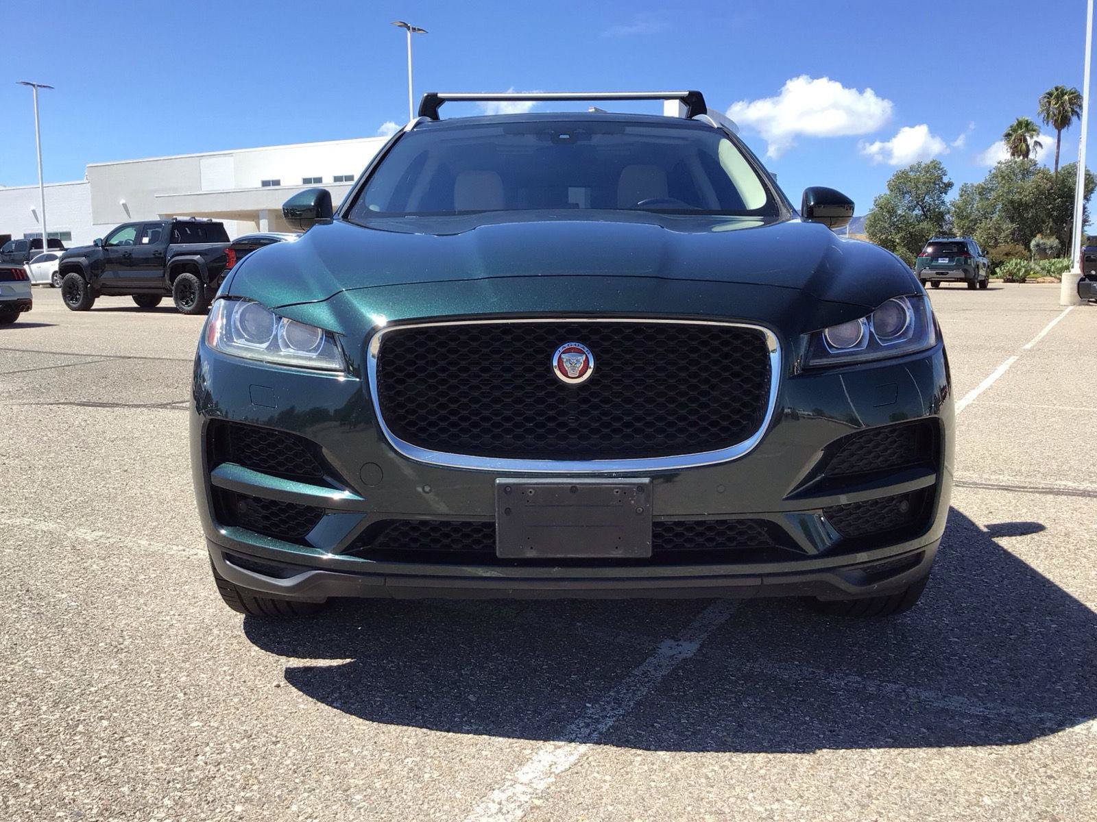 Used 2018 Jaguar F-PACE Premium AWD/4WD image 9