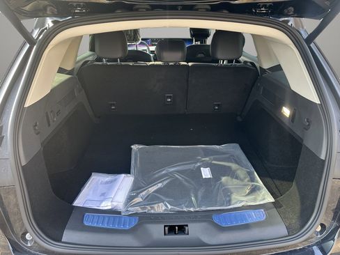 New 2026 Lincoln Nautilus Premier w/ Equipment Group 102A image 7