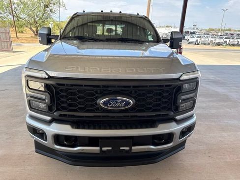 Used 2023 Ford F350 Lariat w/ Lariat Ultimate Package AWD/4WD image 2