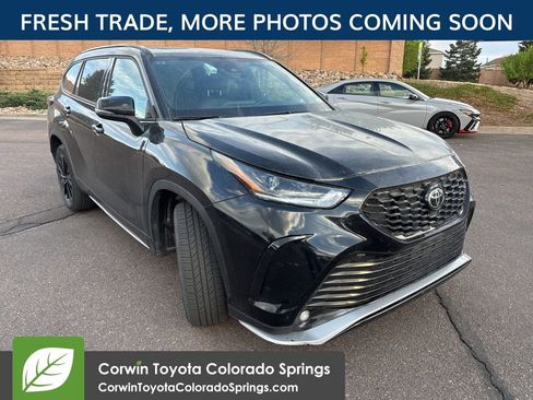Used 2025 Toyota Highlander XSE image 1