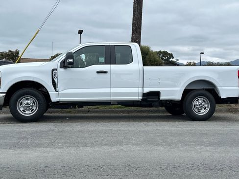 New 2026 Ford F250 XL w/ XL Chrome Package image 9