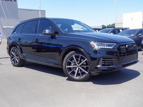 Used 2023 Audi Q7 3.0T Prestige w/ Prestige Package AWD/4WD image 5