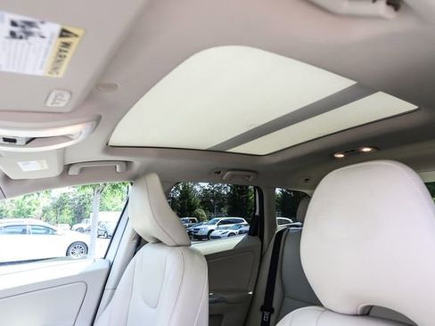 Used 2016 Volvo XC60 T5 Platinum FWD image 35