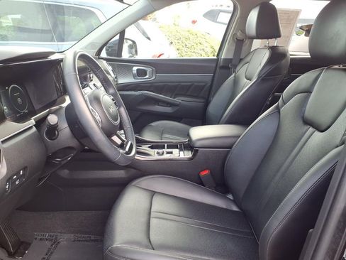 Certified 2023 Kia Sorento SX AWD/4WD image 8