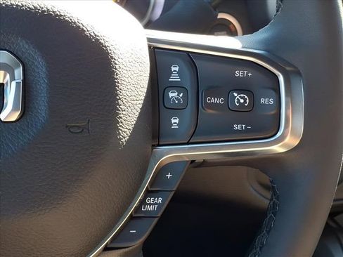 New 2026 RAM 2500 Laramie AWD/4WD image 22