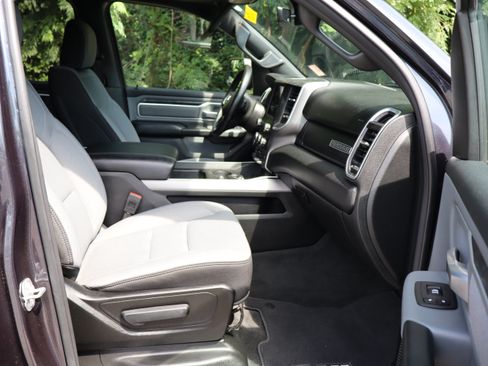 Used 2021 RAM 1500 Big Horn RWD image 35