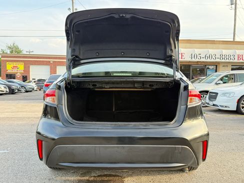 Used 2021 Toyota Corolla L FWD image 38