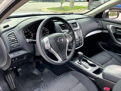 Used 2018 Nissan Altima 2.5 S w/ S Convenience Package FWD image 18