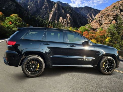 Used 2021 Jeep Grand Cherokee Trackhawk AWD/4WD image 2