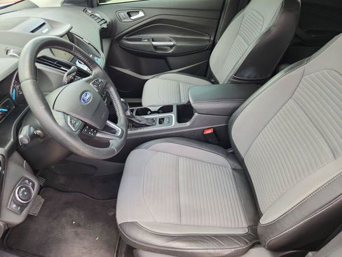 Used 2017 Ford Escape Titanium FWD image 19