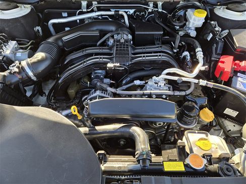 Used 2022 Subaru Outback Limited w/ Popular Package #2 image 31