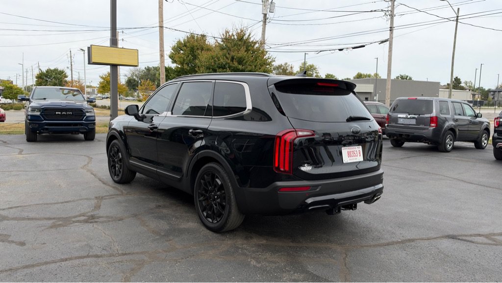 Used 2021 Kia Telluride SX w/ Nightfall Edition Package AWD/4WD image 7