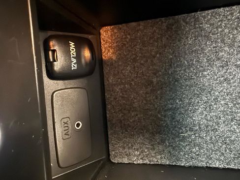 Used 2010 Subaru Legacy 3.6R Limited w/ Appearance Package 1F image 30