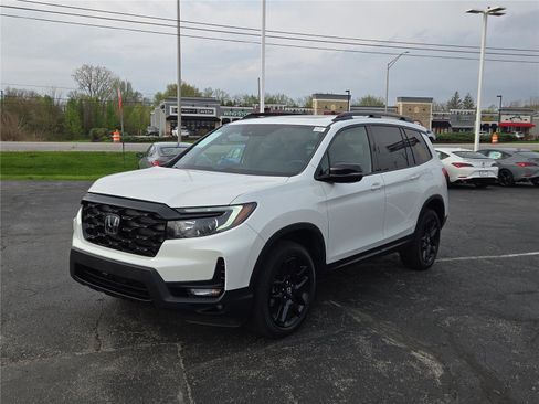 Used 2022 Honda Passport Elite image 2