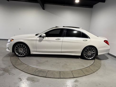 Used 2016 Mercedes-Benz S 550 Sedan image 17
