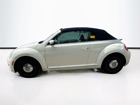 Used 2013 Volkswagen Beetle 2.5 FWD image 4