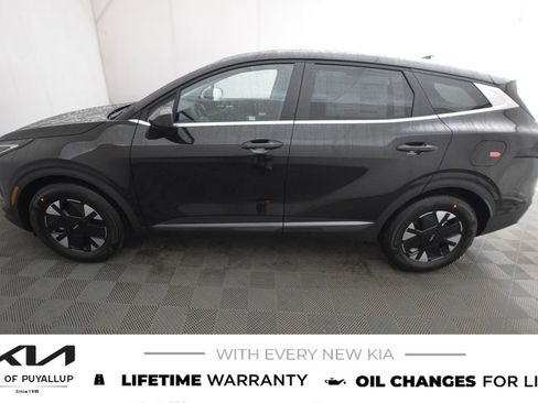 New 2026 Kia Sportage LX image 8