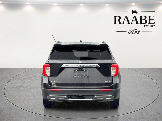 Used 2023 Ford Explorer XLT w/ Equipment Group 202A AWD/4WD image 6