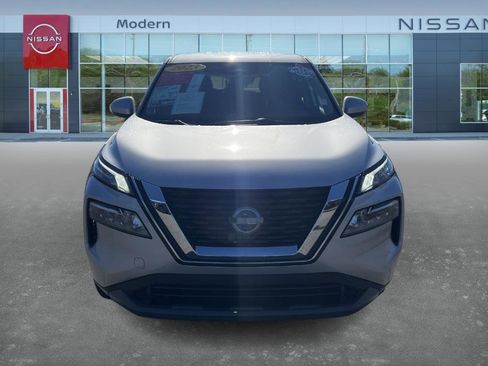 Certified 2023 Nissan Rogue SV image 2