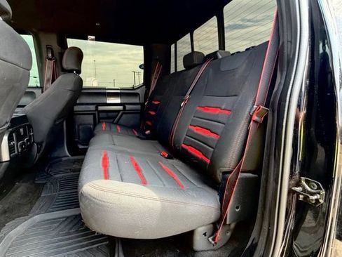 Used 2017 Ford F150 XLT w/ Equipment Group 302A Luxury AWD/4WD image 8