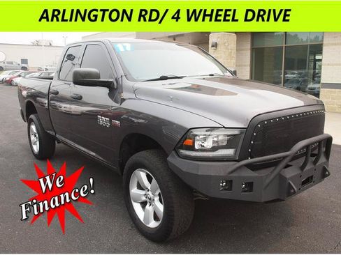 Used 2017 RAM 1500 Express AWD/4WD image 1