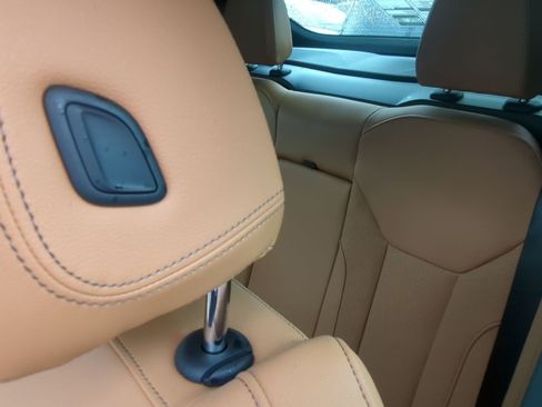 Used 2026 BMW 430i Convertible w/ M Sport Package RWD image 29